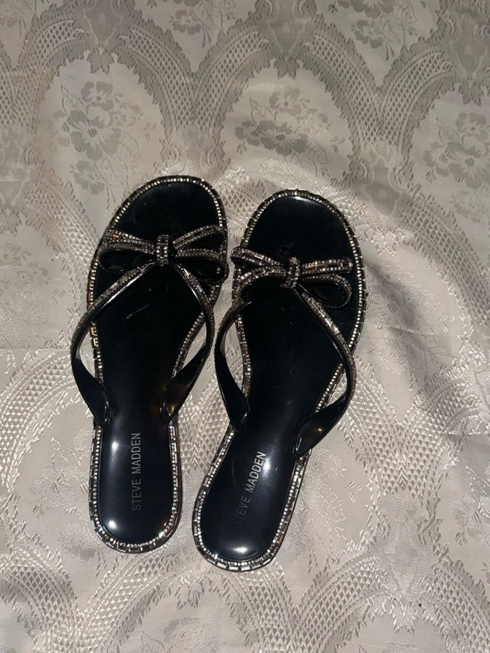 Steve Madden Black Rhinestone Bow Thong Sandals